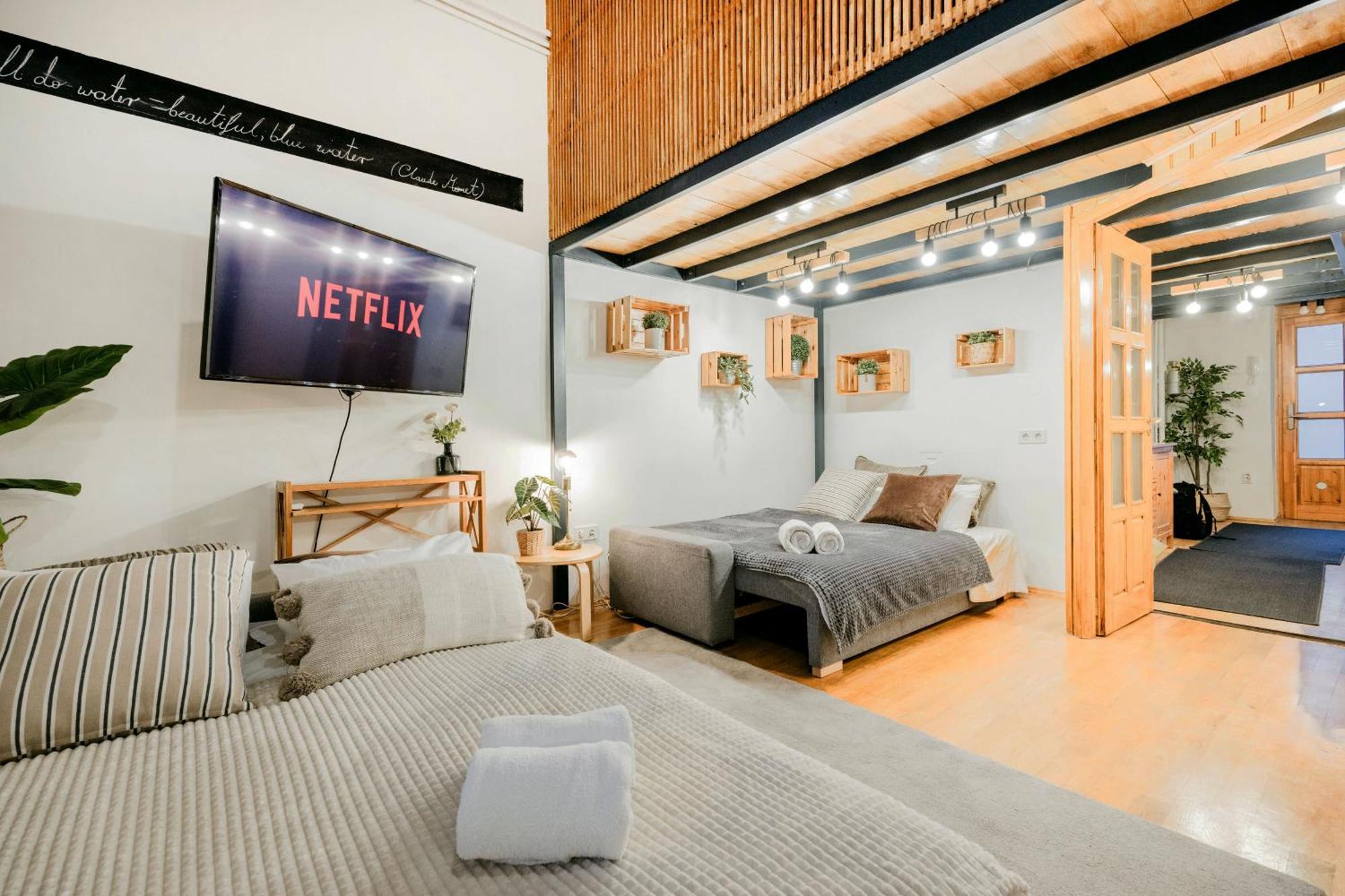 Wellness Wonderland: Garden, Sauna, Jacuzzi In Cbd Boedapest Buitenkant foto