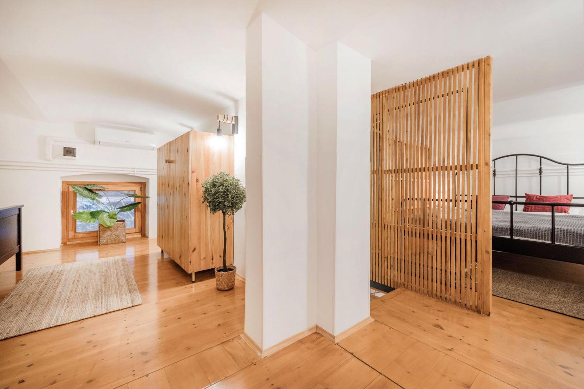 Wellness Wonderland: Garden, Sauna, Jacuzzi In Cbd Boedapest Buitenkant foto